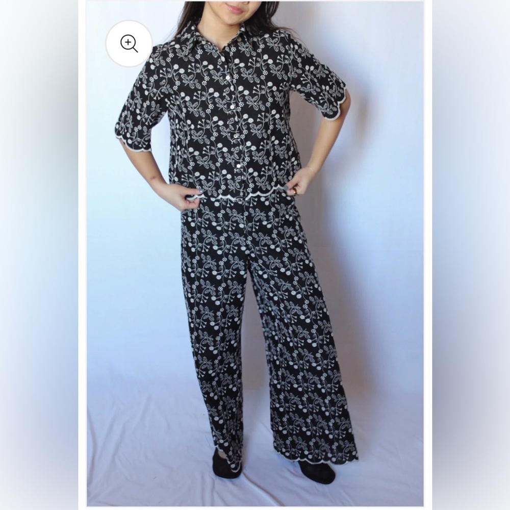 Stella Embroidered Set with Scallop Hem (la february)